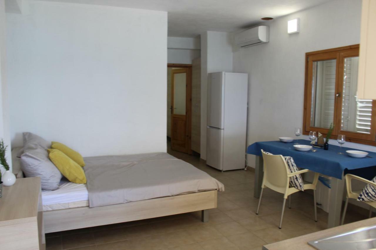 Apartments Andrea Vela Luka Dış mekan fotoğraf
